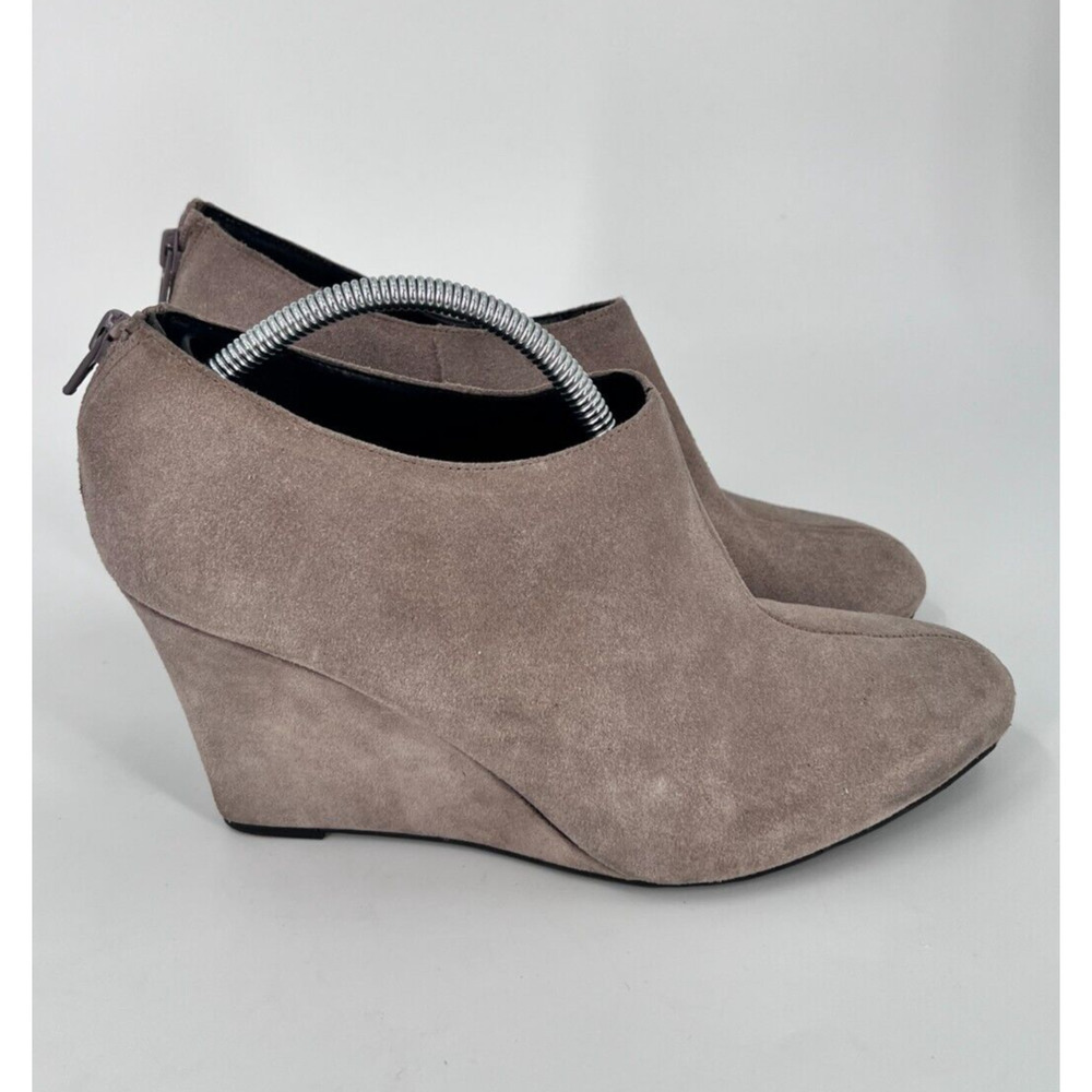 Naturalizer Ella Gray Suede Leather Wedge Bootie Boots Shoes Back Zip Womens 10M